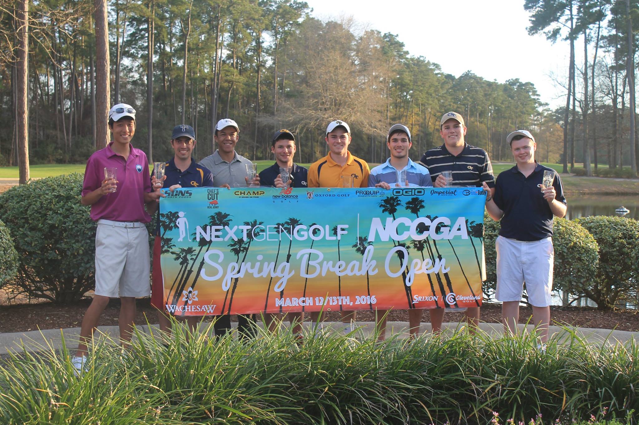 team at spring break golf tournament